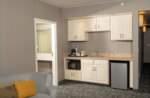 Erie Hotel | Courtyard by Marriott Erie