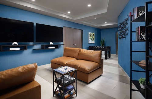 Marathon Hotel | Courtyard by Marriott Faro Blanco Resort