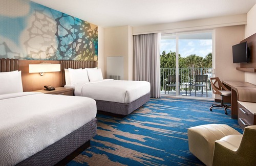 Marathon Hotel | Courtyard by Marriott Faro Blanco Resort