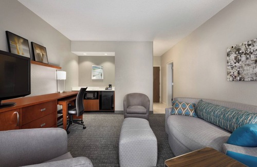 Fort Myers Hotel | Courtyard by Marriott Fort Myers Cape Coral