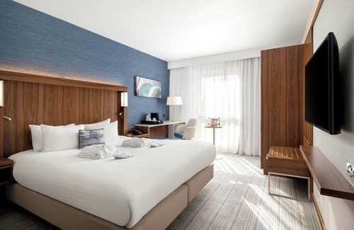Paisley Hotel | Courtyard by Marriott Glasgow Airport