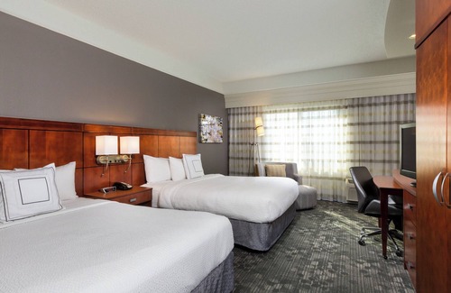 Uptown Hotel | Courtyard by Marriott Houston by the Galleria