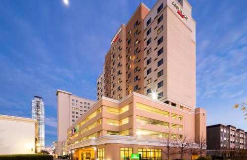 Uptown Hotel | Courtyard by Marriott Houston Galleria