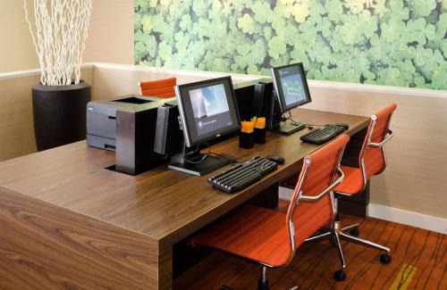 Huntsville Hotel | Courtyard by Marriott Huntsville University Drive