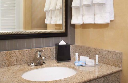 Lexington Hotel | Courtyard by Marriott Lexington North