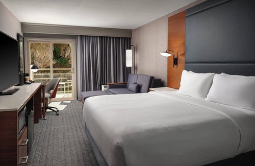Los Angeles Hotel | Courtyard by Marriott Los Angeles Century City/Beverly Hills
