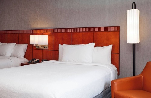 Medford Hotel | Courtyard by Marriott Medford Airport