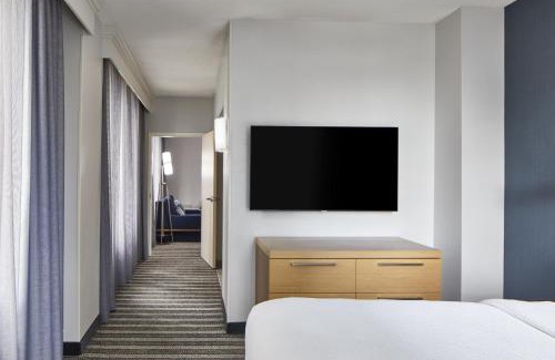 Downtown Nashville Hotel | Courtyard by Marriott Nashville Downtown