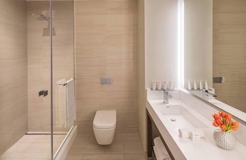 Midtown Hotel | Courtyard by Marriott New York Manhattan/Midtown West