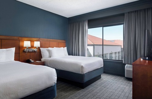 Phoenix Hotel | Courtyard by Marriott Phoenix Airport