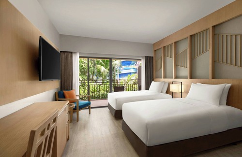 Patong Hotel | Courtyard by Marriott Phuket, Patong Beach Resort