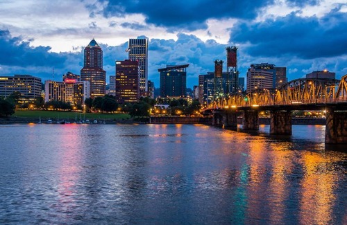 Downtown Portland Hotel | Courtyard by Marriott Portland City Center