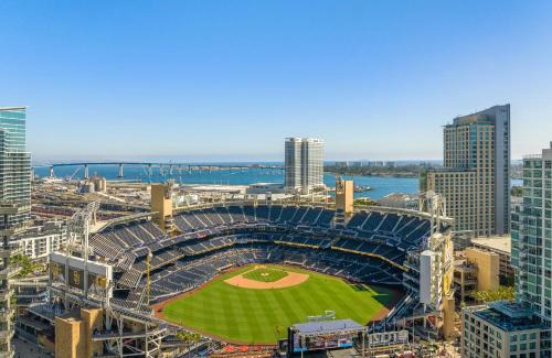 East Village Hotel | Courtyard by Marriott San Diego Gaslamp/Convention Center