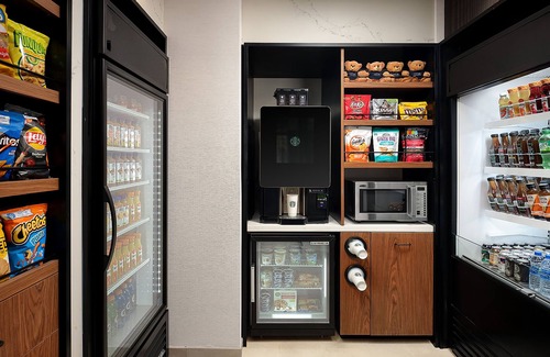 Mission Valley West Hotel | Courtyard by Marriott San Diego Mission Valley/Hotel Circle