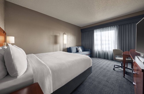 Downtown St. Louis Hotel | Courtyard by Marriott St. Louis Downtown West
