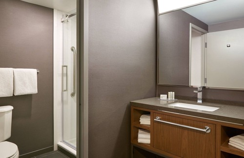 Mississauga Hotel | Courtyard by Marriott Toronto Mississauga/Meadowvale