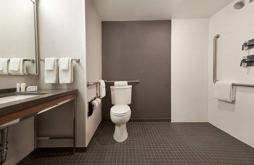 Mississauga Hotel | Courtyard by Marriott Toronto Mississauga/Meadowvale