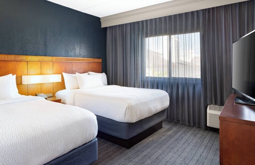 Tampa Hotel | Courtyard by Marriott Tampa Westshore/Airport