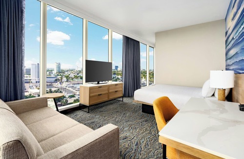 Central Beach Hotel | Courtyard by Marriott Oceanside Fort Lauderdale Beach