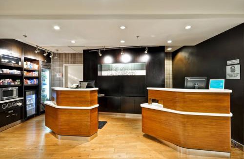 Northside Hotel | Courtyard by Marriott Jacksonville Airport/Northeast