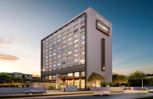 Vadodara Hotel | Courtyard by Marriott Vadodara