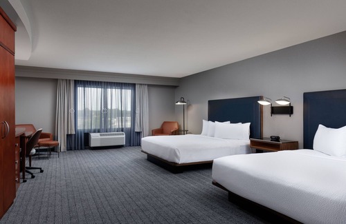 Old Town Hotel | Courtyard by Marriott Wichita At Old Town