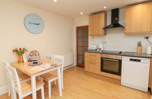 Chittlehampton Cottage | COURTYARD COTTAGE, with a garden in Chittlehampton