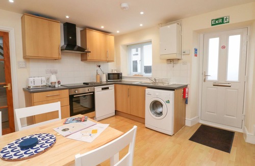 Chittlehampton Cottage | COURTYARD COTTAGE, with a garden in Chittlehampton