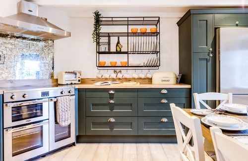 Delabole Cottage | COURTYARD COTTAGE - WITHIN THE HELLAND BARTON FARM COLLECTION in Delabole