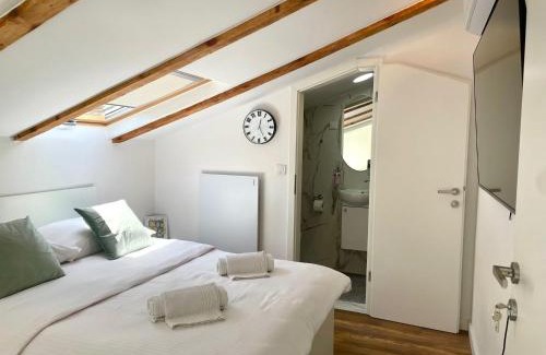 Zagreb Hotel | Courtyard En Suite URBAN STAY