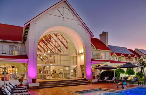 Summerstrand Hotel | Courtyard Hotel Gqeberha