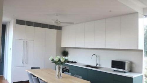 Hawks Nest House | Courtyard House On Mungo