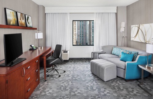 Newport Hotel | Courtyard Jersey City Newport