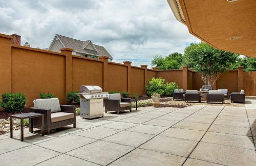 Ashley Oaks Hotel | Courtyard Knoxville Cedar Bluff