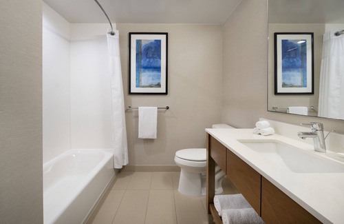 Downtown Los Angeles Hotel | Courtyard Los Angeles L.A. LIVE