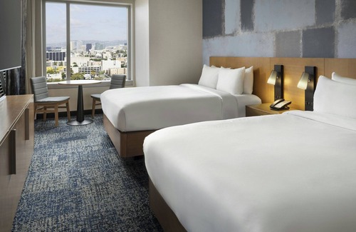 Downtown Los Angeles Hotel | Courtyard Los Angeles L.A. LIVE