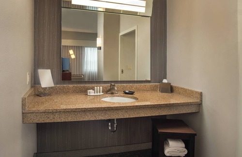 Halfway Hotel | Courtyard Marriott Hagerstown