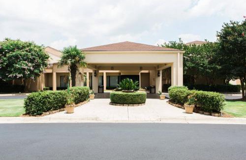 Gunter Afs Hotel | Courtyard Montgomery