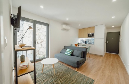 Campanha Apartment | Courtyard Oporto Design Apartment L With Terrace