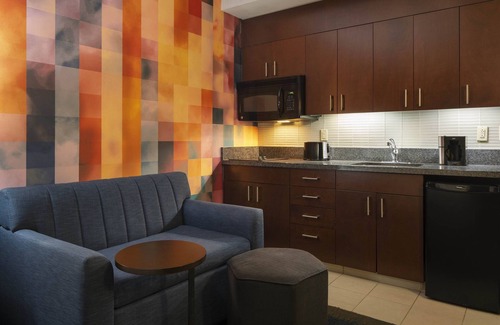 Pioneer Square Hotel | Courtyard Seattle Downtown Pioneer Square