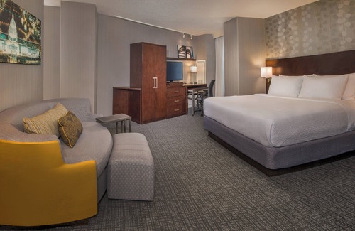 NoMa Hotel | Courtyard Washington, DC/U.S. Capitol