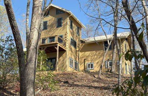 Rutherfordton House | Cove Creek Preserve Hilltop Home