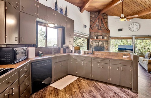 Boulder Bay Cabin | Cove Lakeview Cabin #2064
