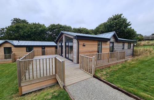Hele House | Cove Lodge