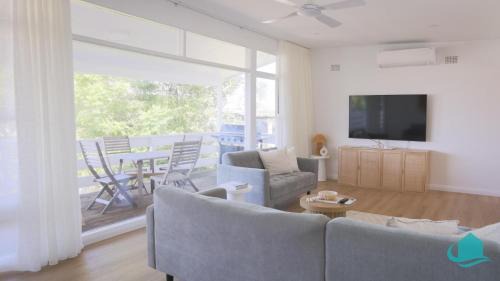 Caves Beach House | Cove on Caves - Minutes from the Beach