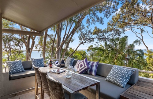 Noosa Heads Apartment | Cove Point Apartment 4 – Little Cove Dreaming