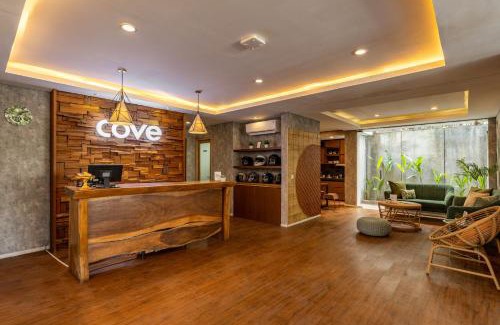 Sunset Road Hotel | Cove Renata