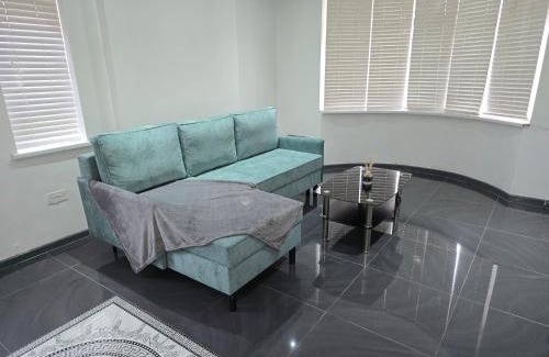 Holbrooks House | Coventry Holbrook Rose