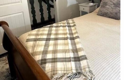 Birchview by the Saco Ski Chalet | Covered Bridge Chalet. Five minutes to ATTITASH, riverfront property.