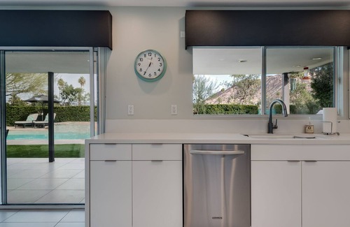 Indian Canyon House | Covered Outdoor Kitchen, Pool, Spa, Golf Course & Mountain Views, Free WiFi